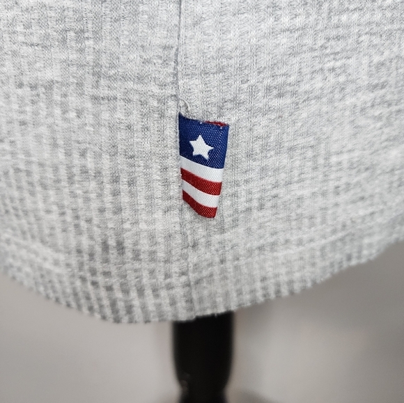 Vintage Disney Mickey And American Flag Waffle Grey Tee Size Medium - Picture 4 of 9